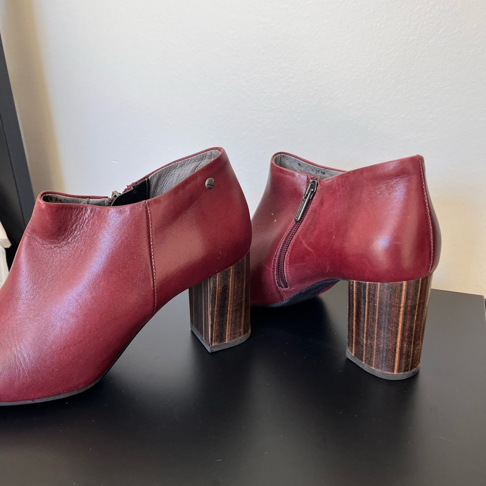 Elegant Burgundy Block Heel Ankle Boots